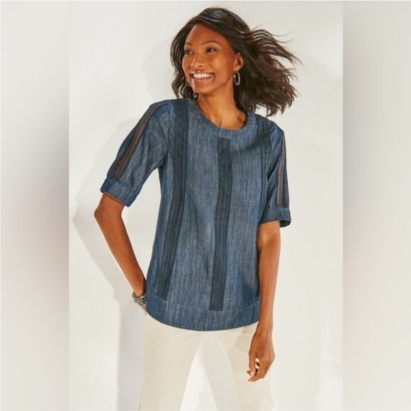 📌Soft Surroundings 3X Dark Wash Chambray Crochet Stripe Chambray Top - Picture 1 of 10